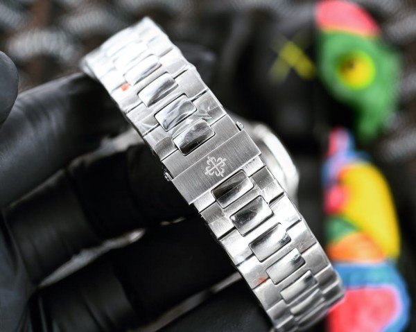 PATEK PHILIPPE AUTOMATIC CALENDAR EDITION PRIMIUM WATCH - View 5