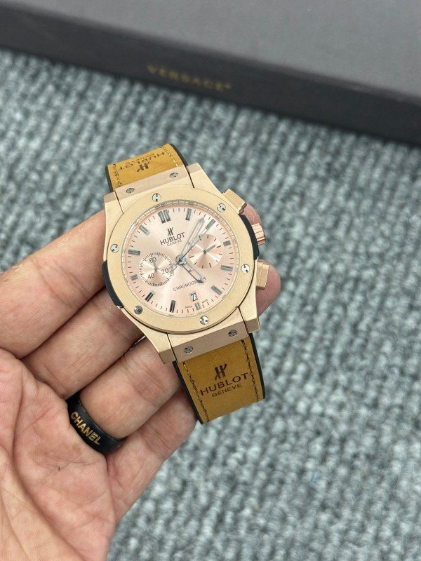 Hublot Big Bang Metal Watch - View 2