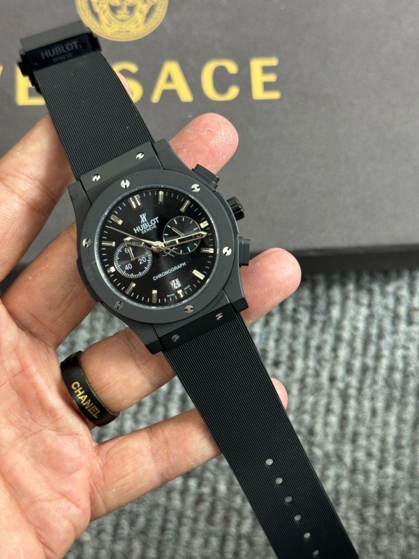 Hublot Big Bang Metal Watch - View 2
