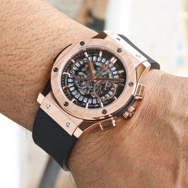 Hublot Big Bang Calendar Watch - View 4