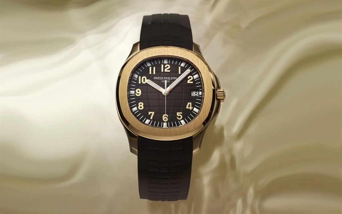 PATEK PHILIPPE AQUANAUT (GOLD GREEN) - View 2