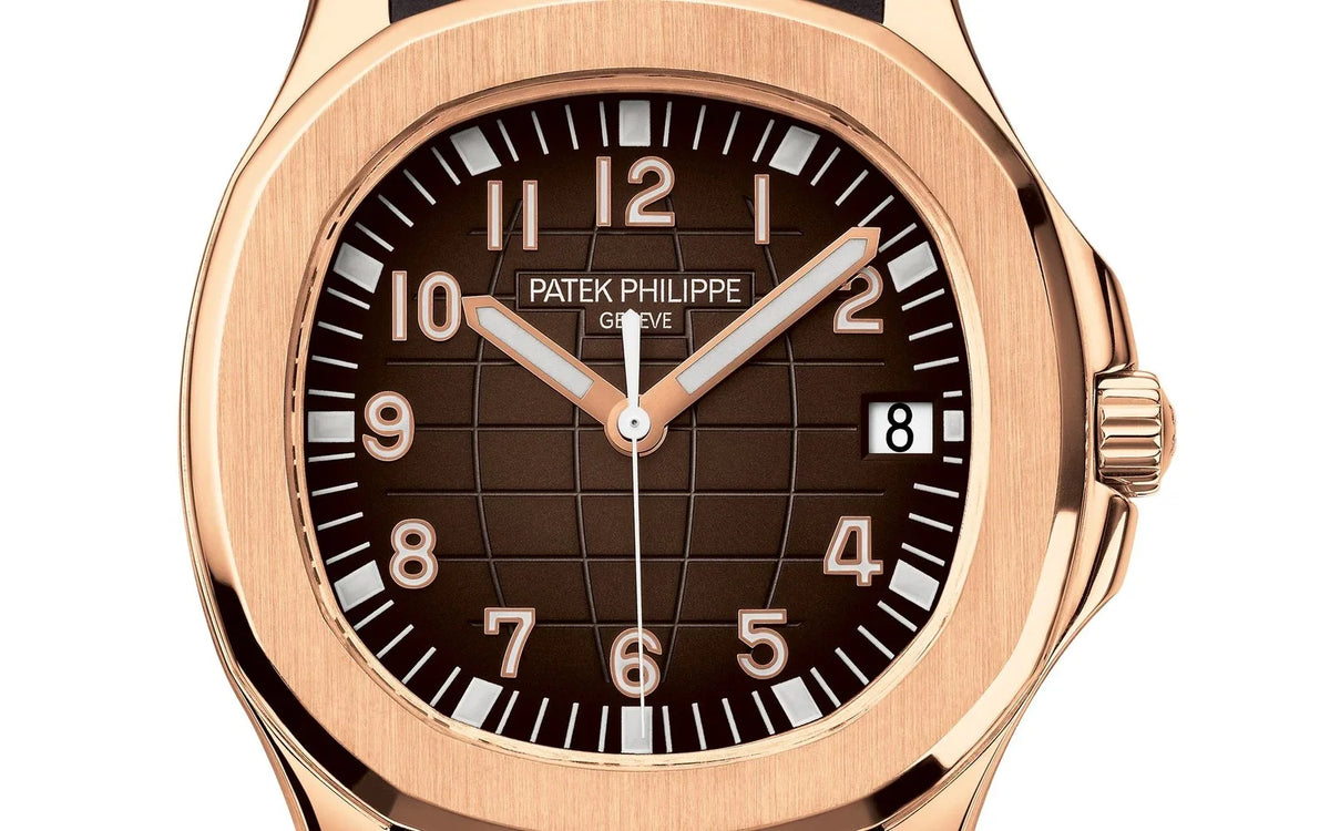 PATEK PHILIPPE AQUANAUT (GOLD GREEN) - View 4