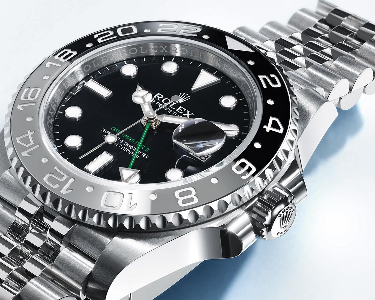 GMT-Master II black dial date Jubilee bracelet - View 2