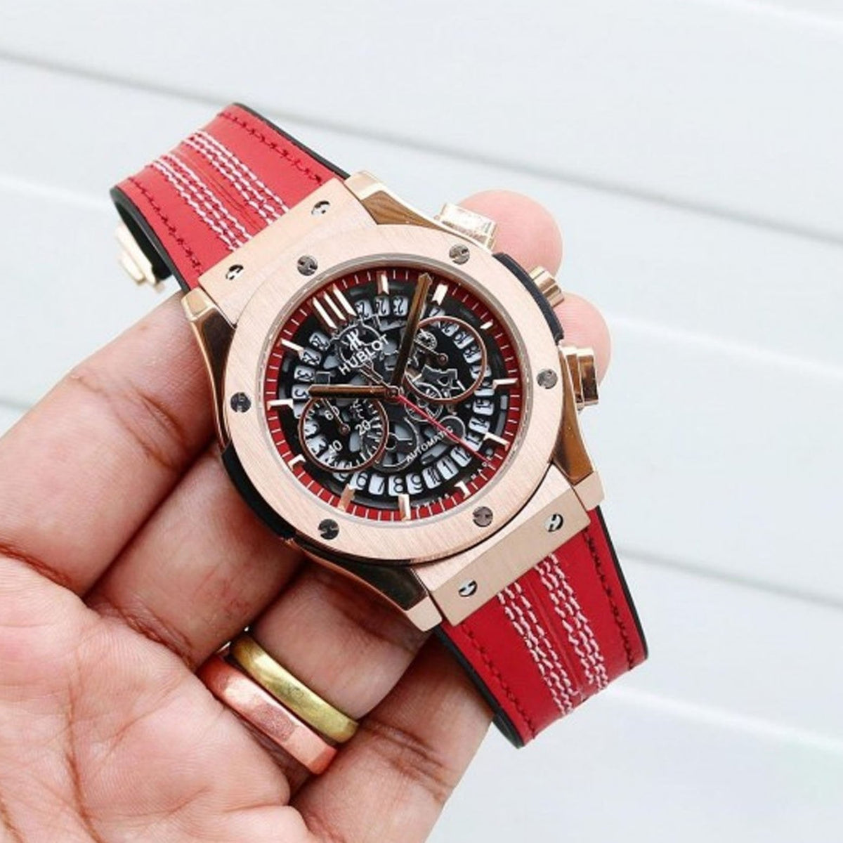 Hublot Big Bang Calendar Red Belt - View 2