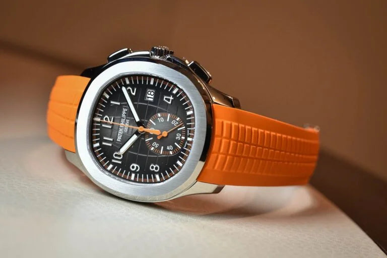 PATEK PHILIPPE AQUANAUT (ORANGE) - View 6