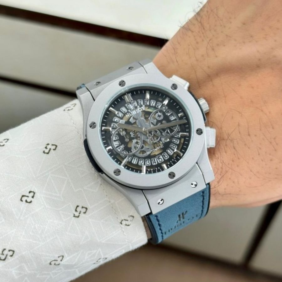 Hublot Big Bang Calendar Watch Blue - View 2
