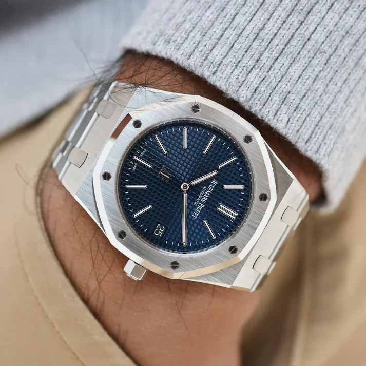 Audemars Piguet AP Royal Oak Silver Blue Metal - View 3