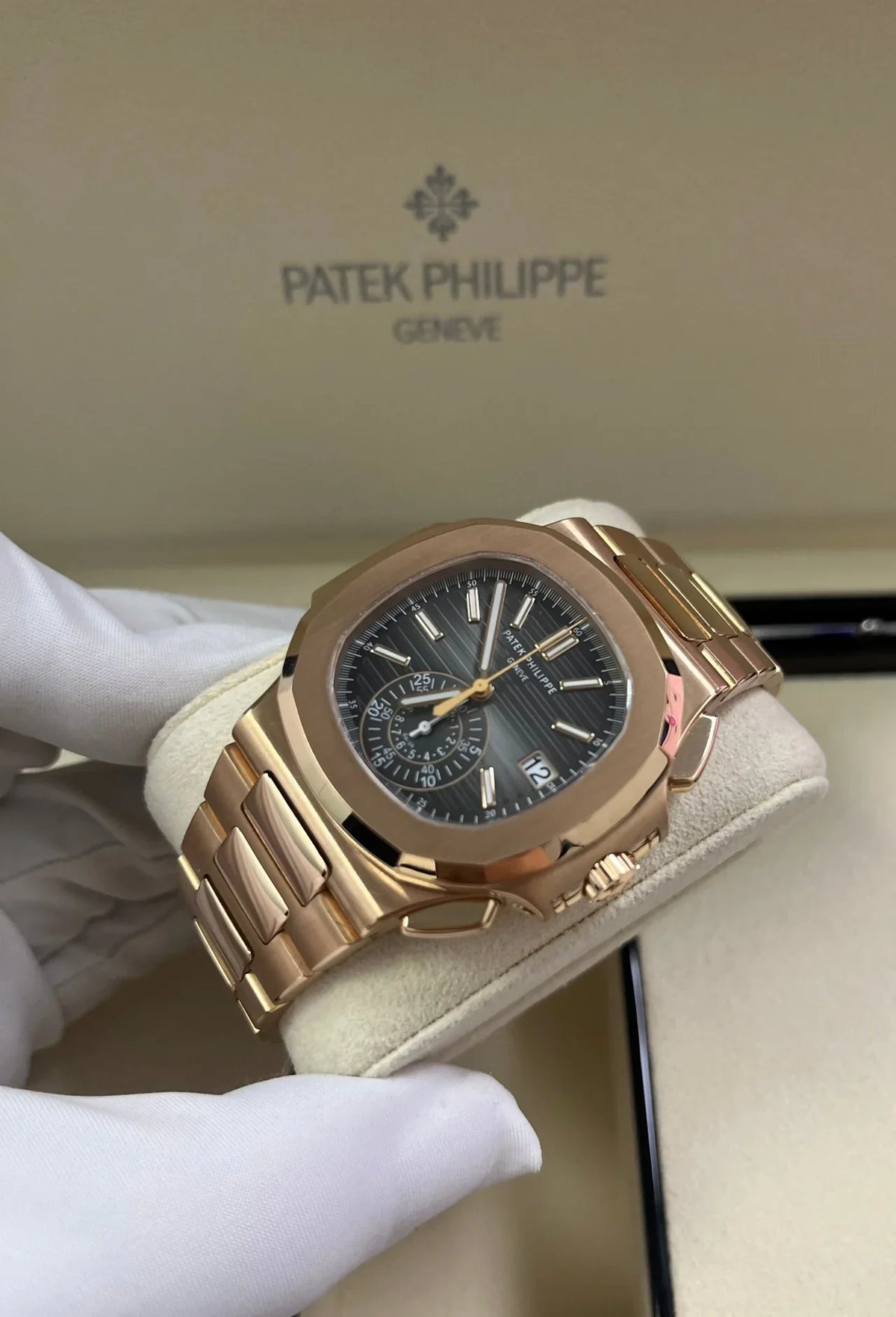 Patek Philippe Nautilus Rose Gold/ Black Gradient Dial - View 4
