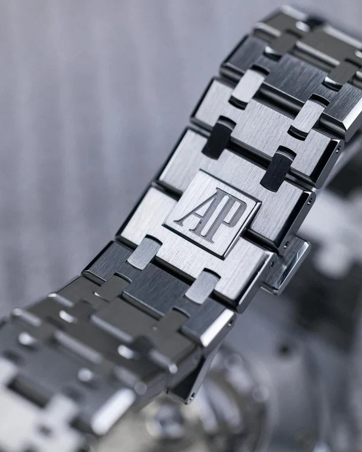 Audemars Piguet AP Royal Oak Silver Black Metal - View 7